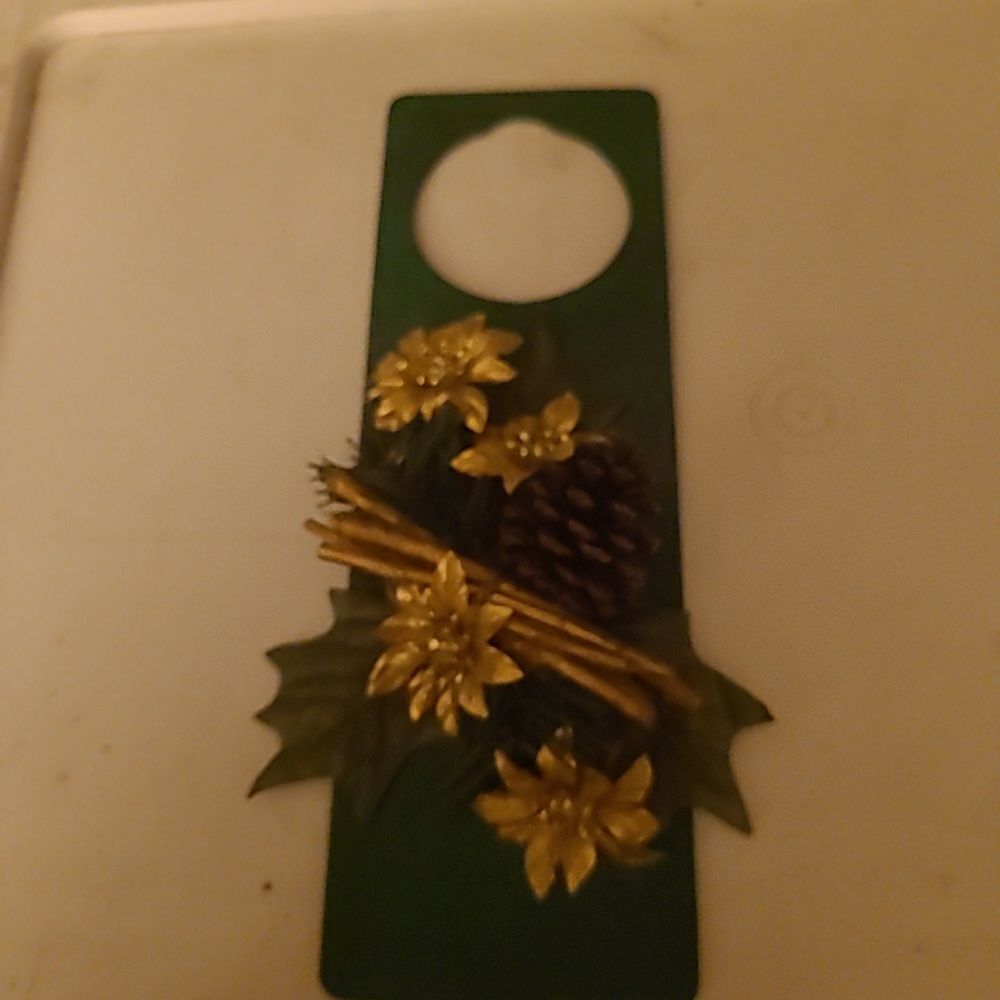 Holiday Door Hanger